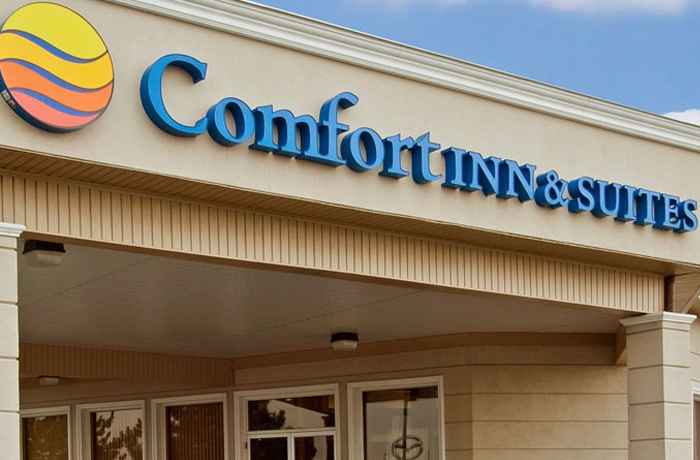 Comfort Inn and Suites Building