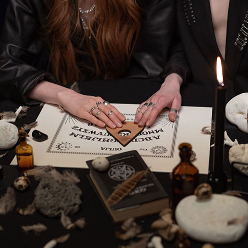Discovery Harbour Secret of Seance