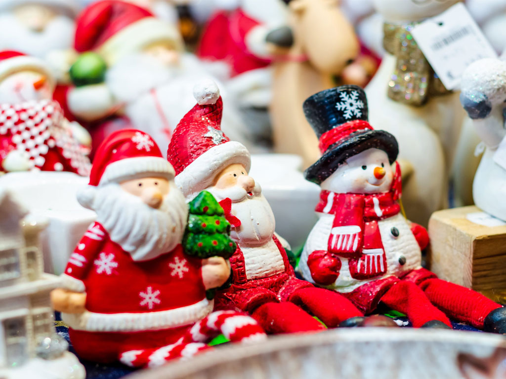 Christmas ornaments at craft market