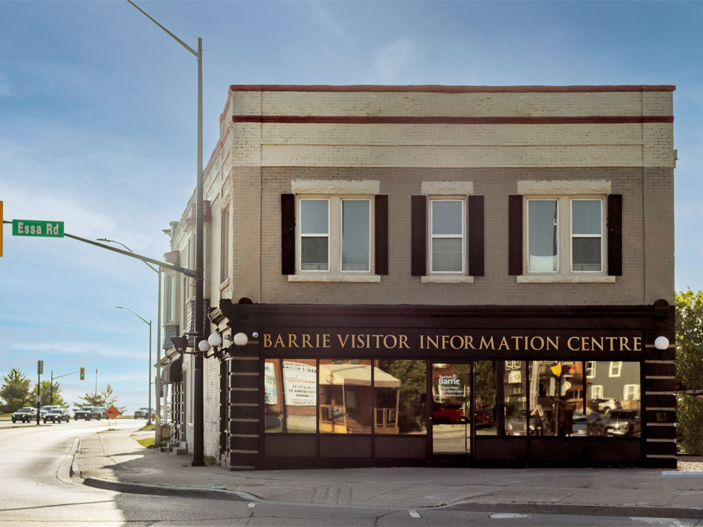 VisitorCentre_Feature