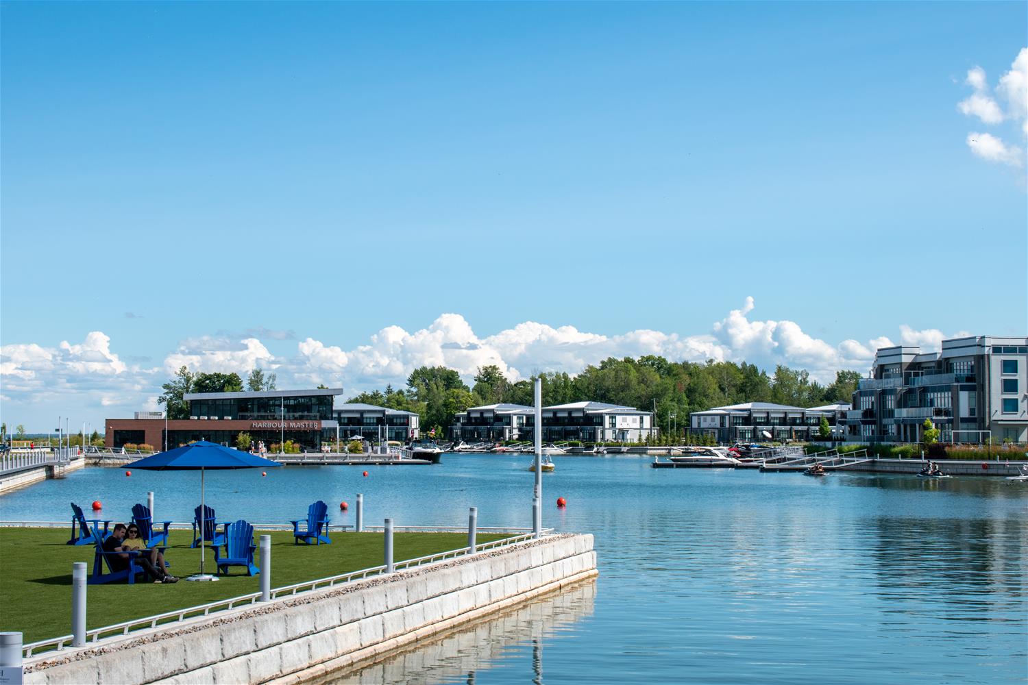 FridayHarbourMarina_TourismBarrie FridayHarbourMarina_TourismBarrie