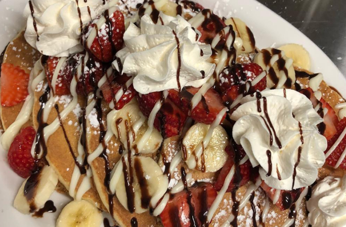jackpancake_pp2_18 waffles with strawberries, chocolate and cream