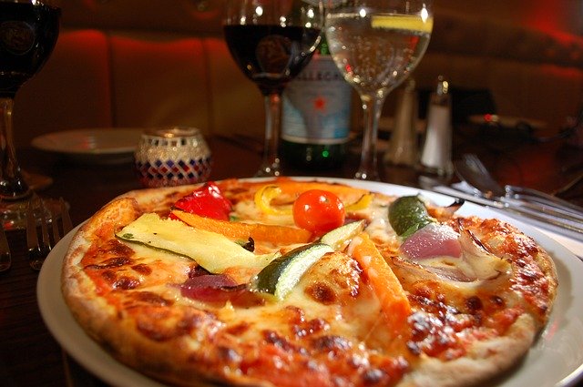 pizza-1032057_640 pizza-1032057_640