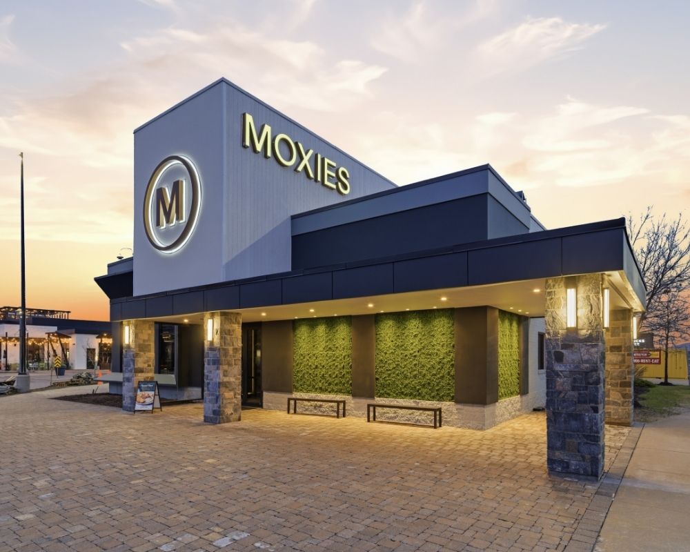 Exterior of Moxies' in Park Place Barrie