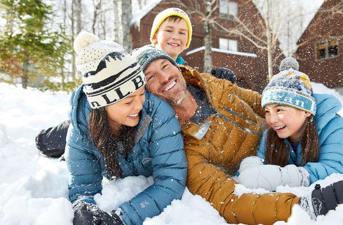 LL-Bean-family-snow