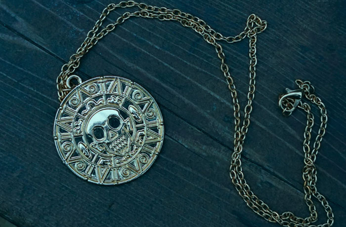 Escape the ship pirate coin medalion