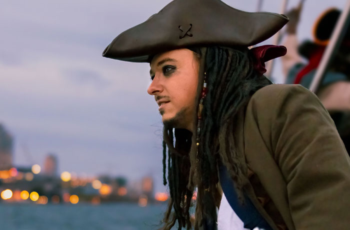 Escape the ship pirate